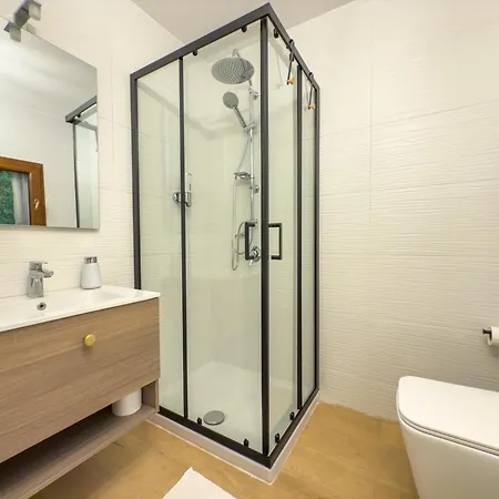 Apartamento Sabbie Dell'etna - Eleganza E Comfort Nel Cuore Di Con Parcheggio Privato *